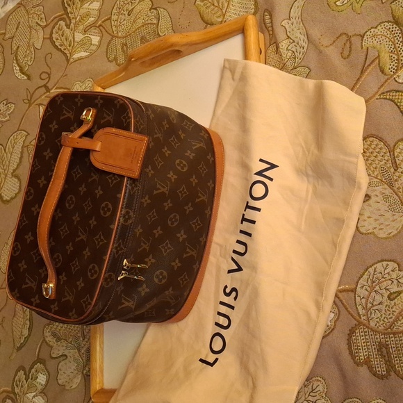 Louis Vuitton square cosmetic case - Picture 1 of 16